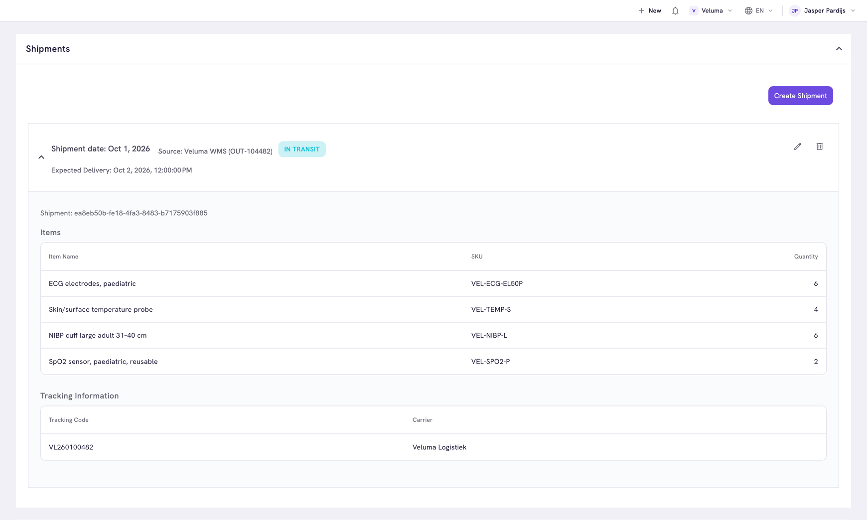 Shipments section of an order with one shipment opened, showing its items and tracking code